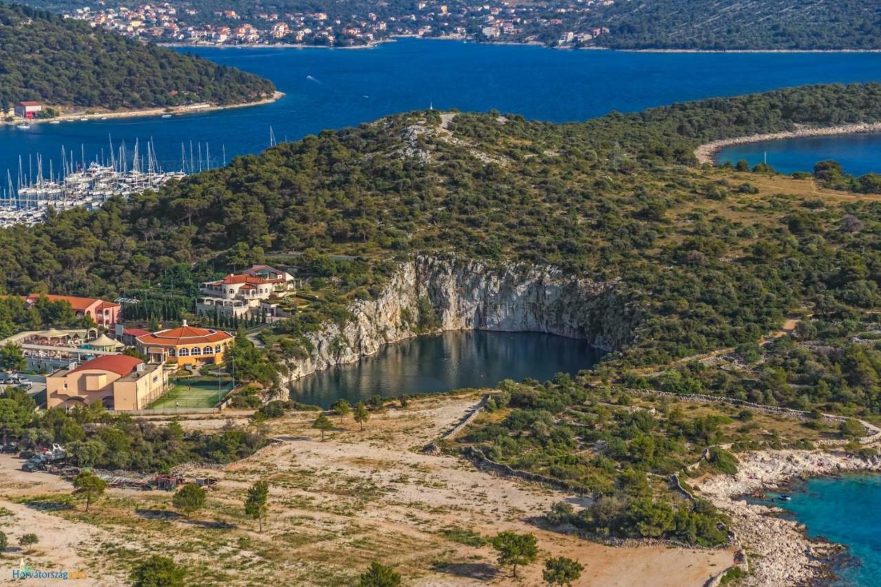 Apartments Antunovic روغوزنيكا المظهر الخارجي الصورة